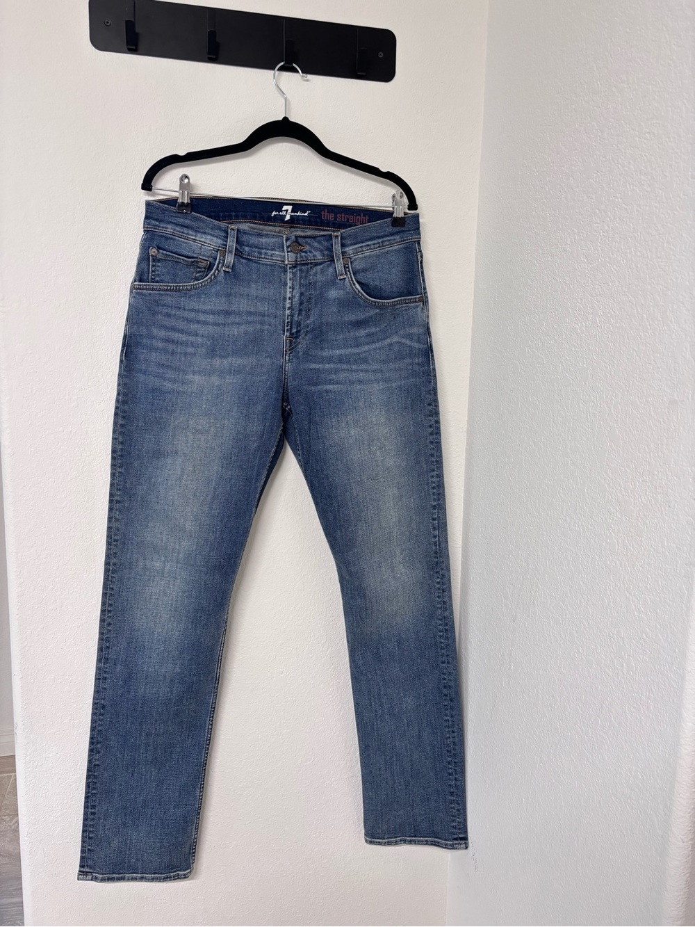 7 For All Mankind Men’s Medium Blue Slim Straight Jeans
